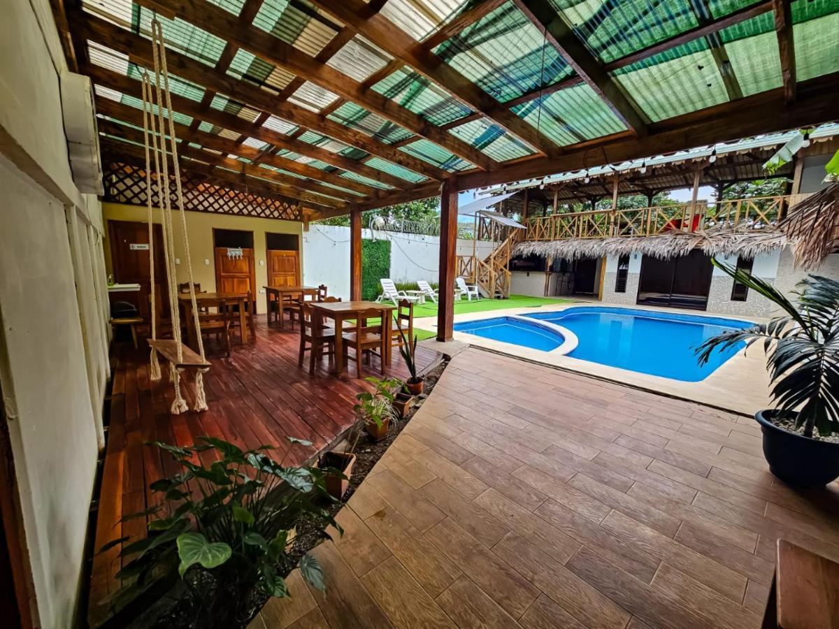 Hotel Liah'S Tortuguero Exterior photo